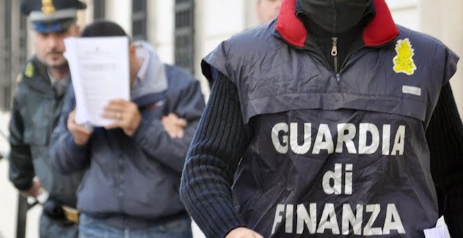 arresto guardia finanza