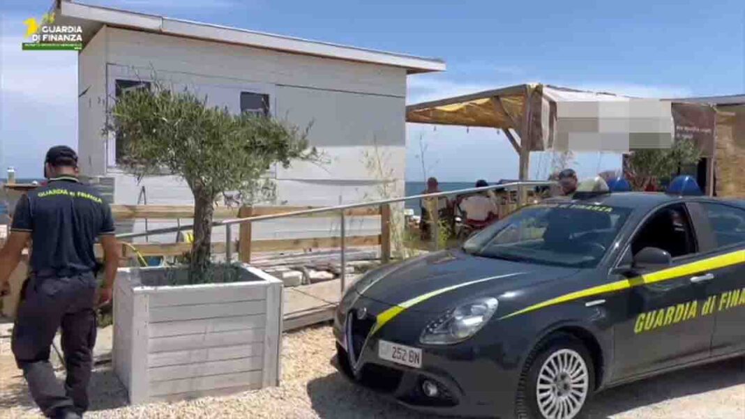 guardia di finanza lido spiaggia bari 12082026