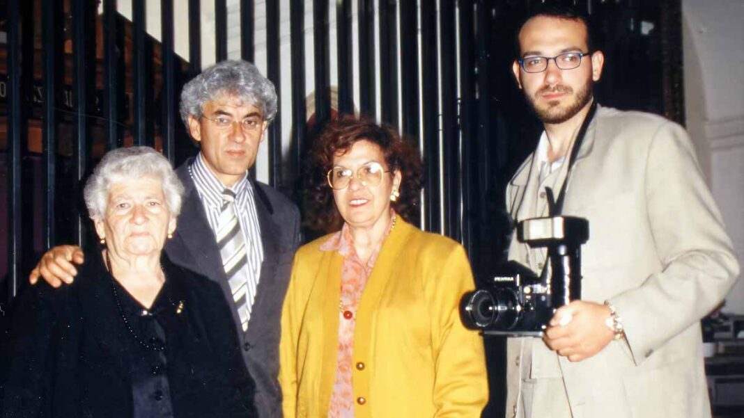 San Giovanni Rotondo (Fg), 1997. Da sinistra vicino al confessio